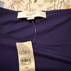 LOFT Brand Size Medium Petite Short Sleeve Lace top